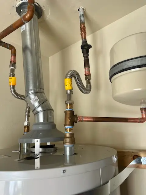 Water heater installation and plumbing repair in Hoskins
